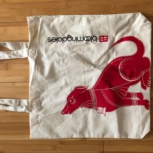 Bloomingdale's Bags - Bloomingdale’s Canvas Tote Bag Bloomingdale's Bags - Bloomingdale’s Canvas Tote Bag